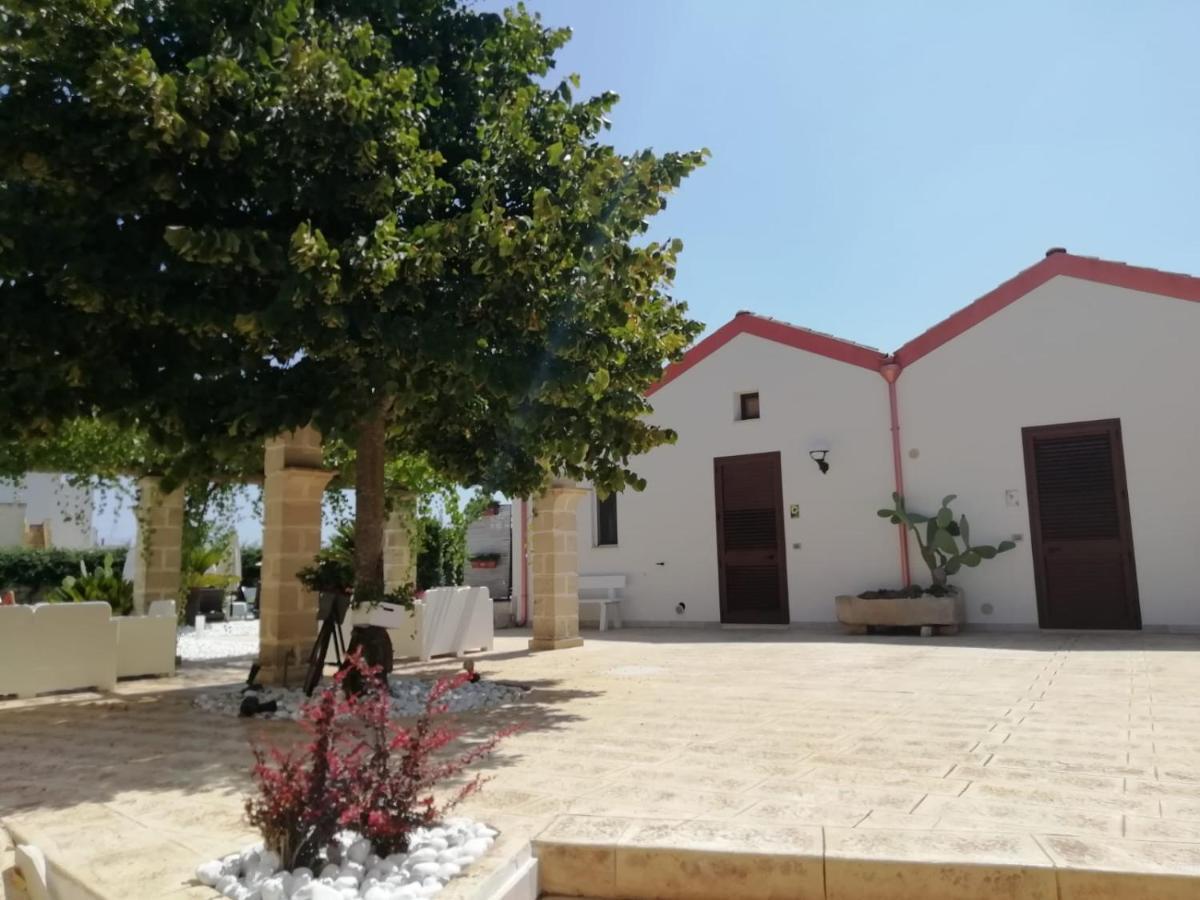 Il Giardino Del Tiglio Uggiano La Chiesa Exterior foto