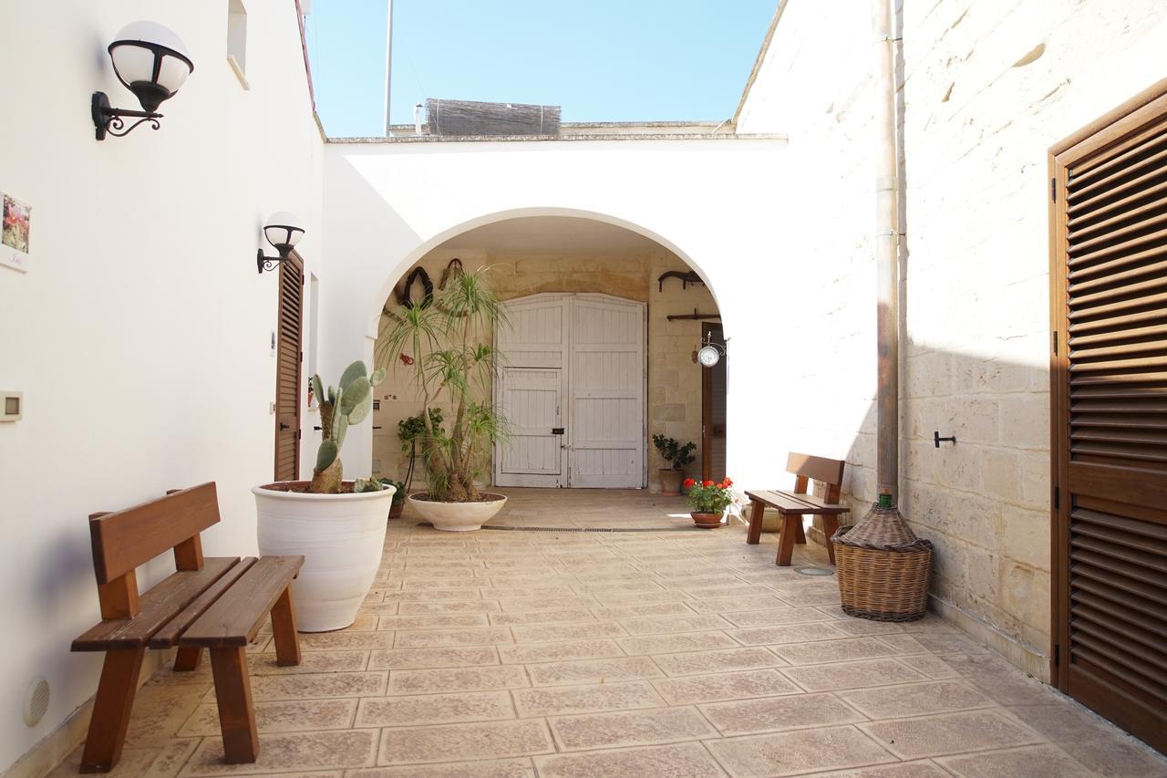 Il Giardino Del Tiglio Uggiano La Chiesa Exterior foto
